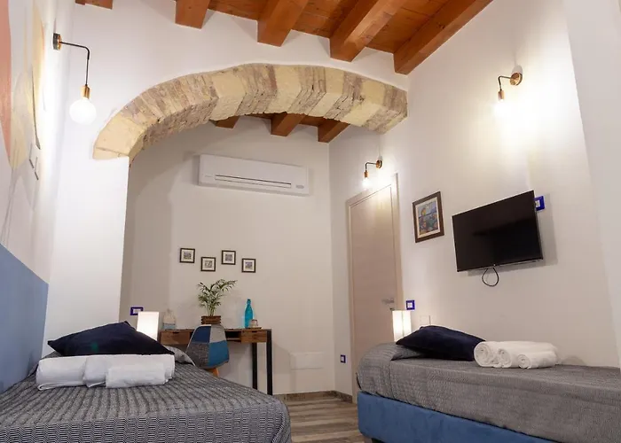 Trigu & Mangoni 3* Cagliari